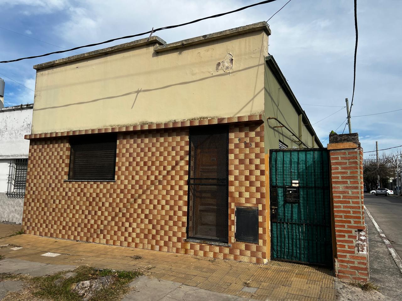 Imagen Casa 124 esquina 44