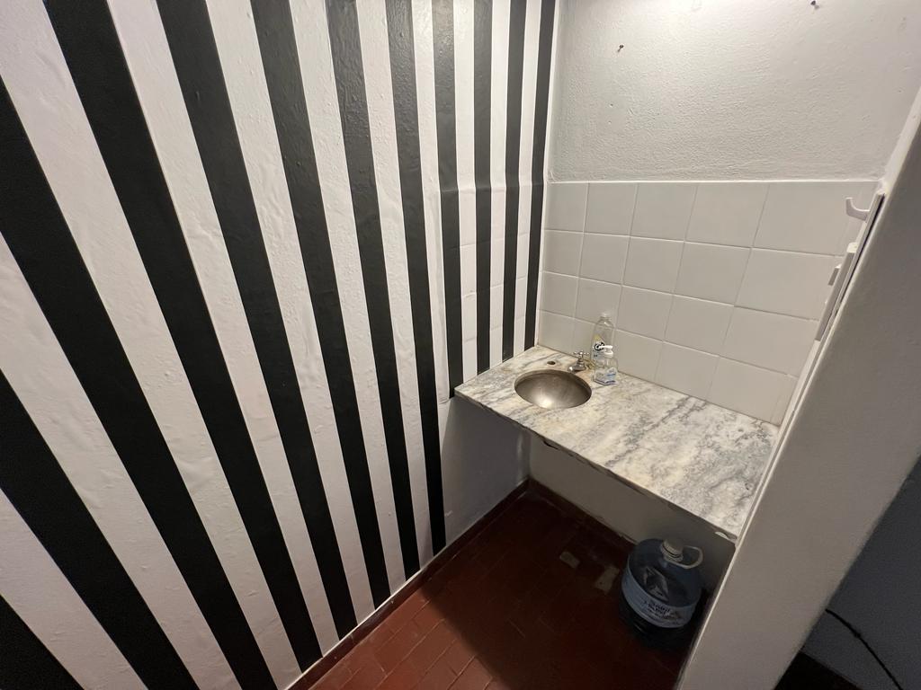 Imagen Local 26 esquina 36 