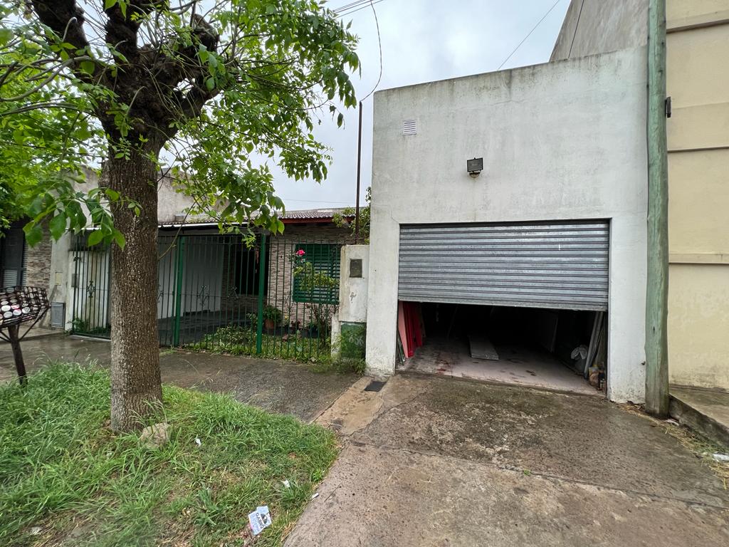 Imagen Casa 141 entre 45 y 46 