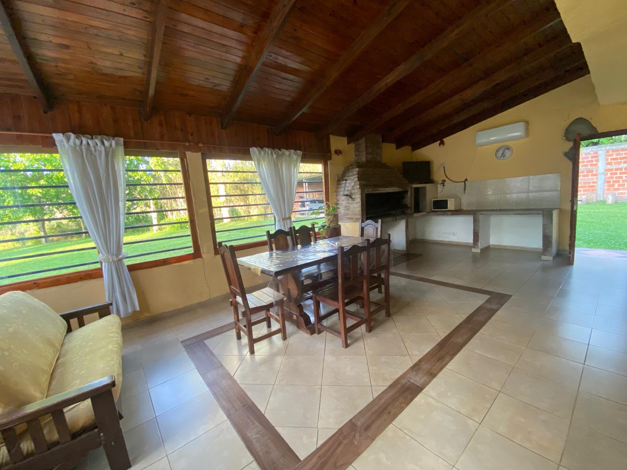 Imagen Casa  43 entre 275 y 278 