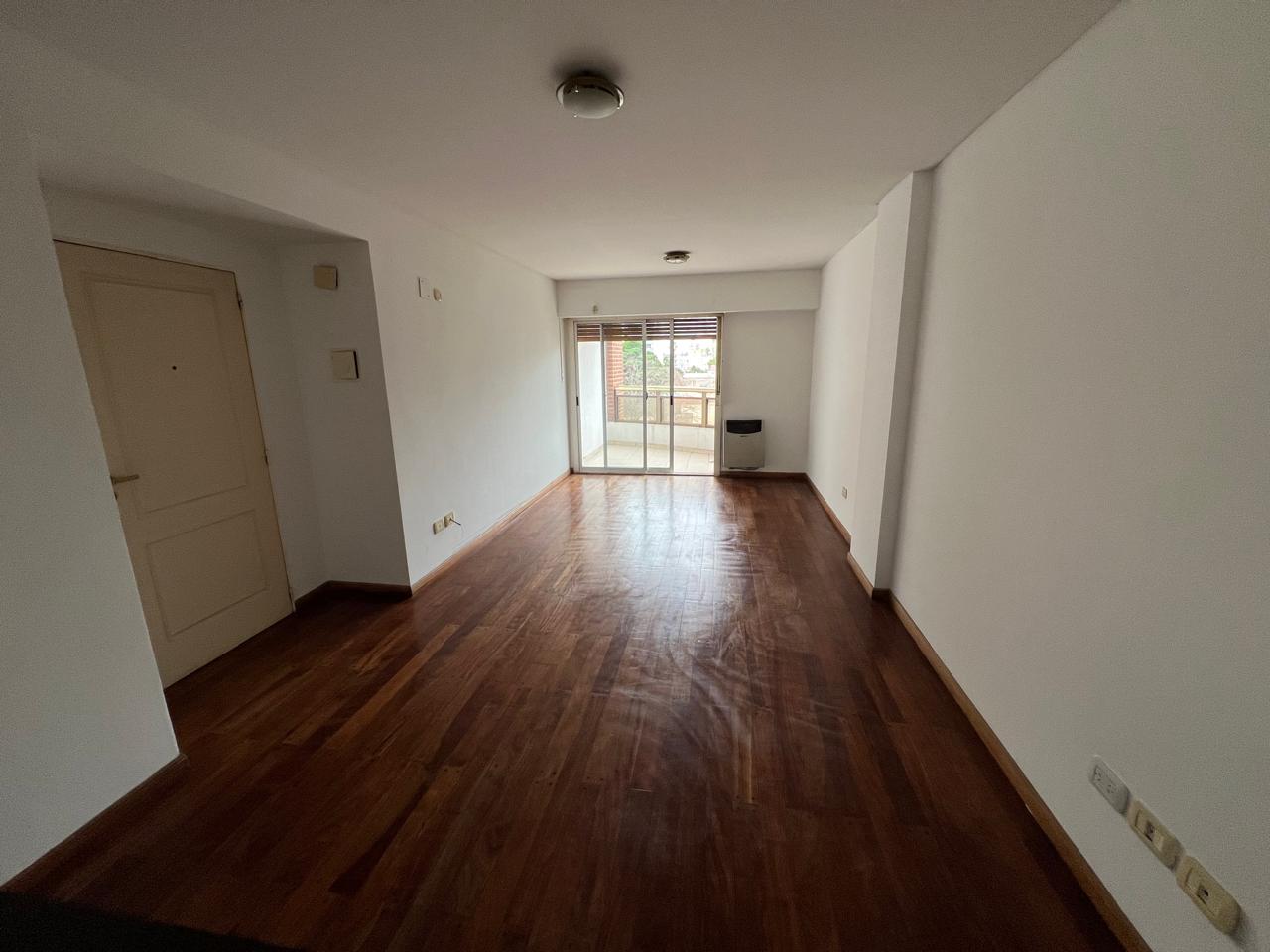 Imagen Departamento 44 entre 16 y 17 