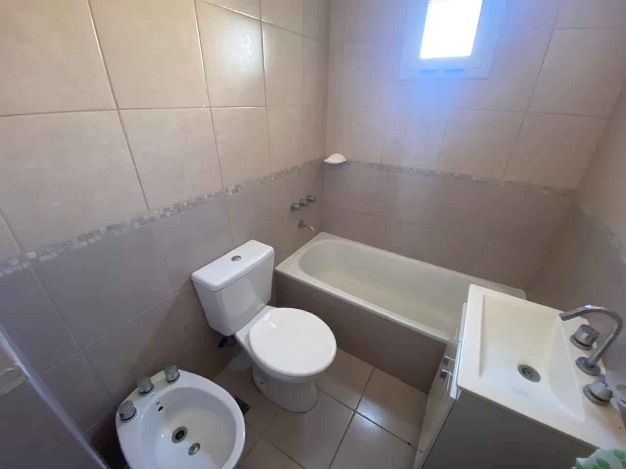 Imagen Departamento 42 entre 17 y 18 