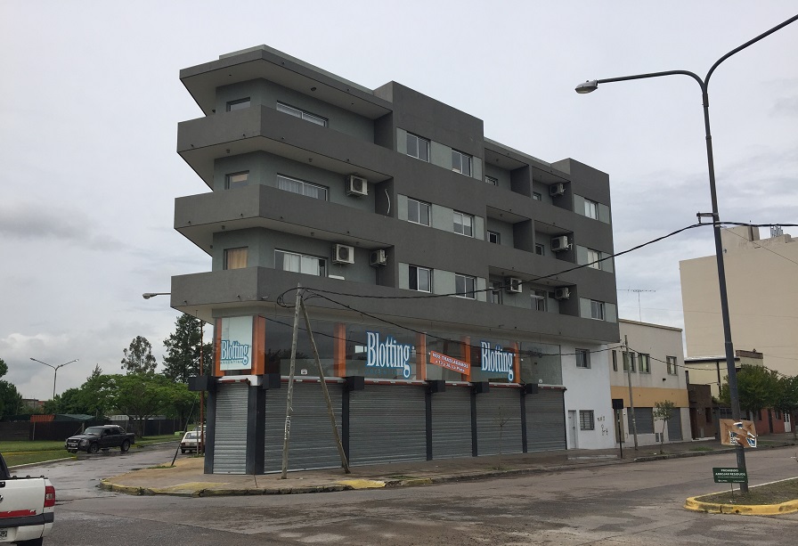 Imagen Local Diagonal 73 esquina 32 