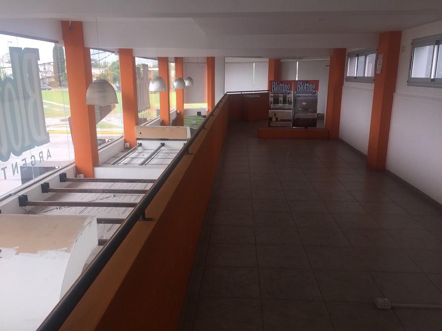 Imagen Local Diagonal 73 esquina 32 