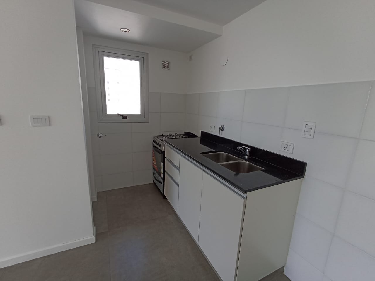 Imagen Departamento 12 entre 42 y 43 