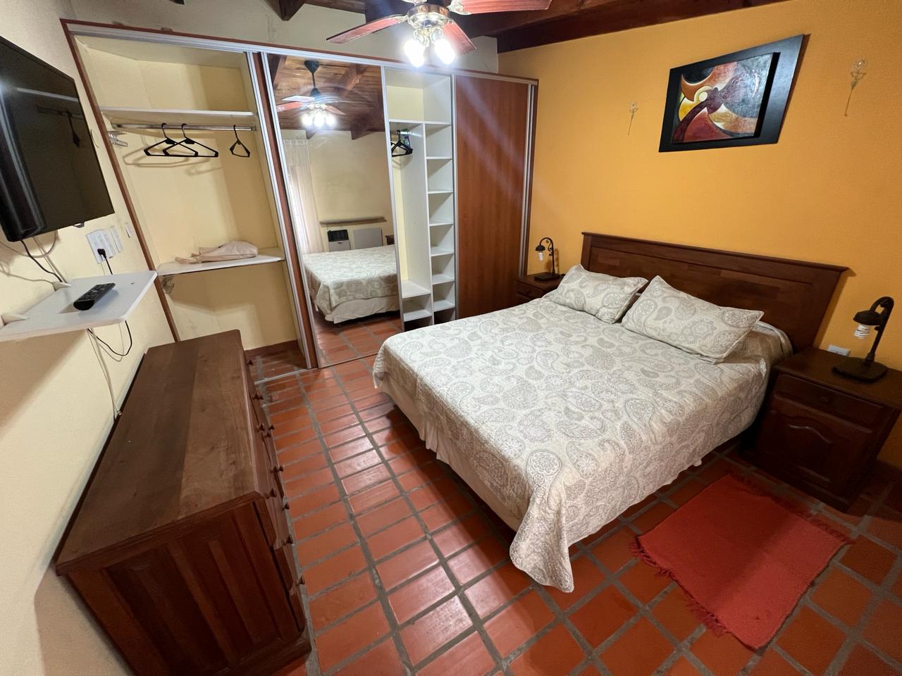 Imagen Casa 132 entre 421 y 423