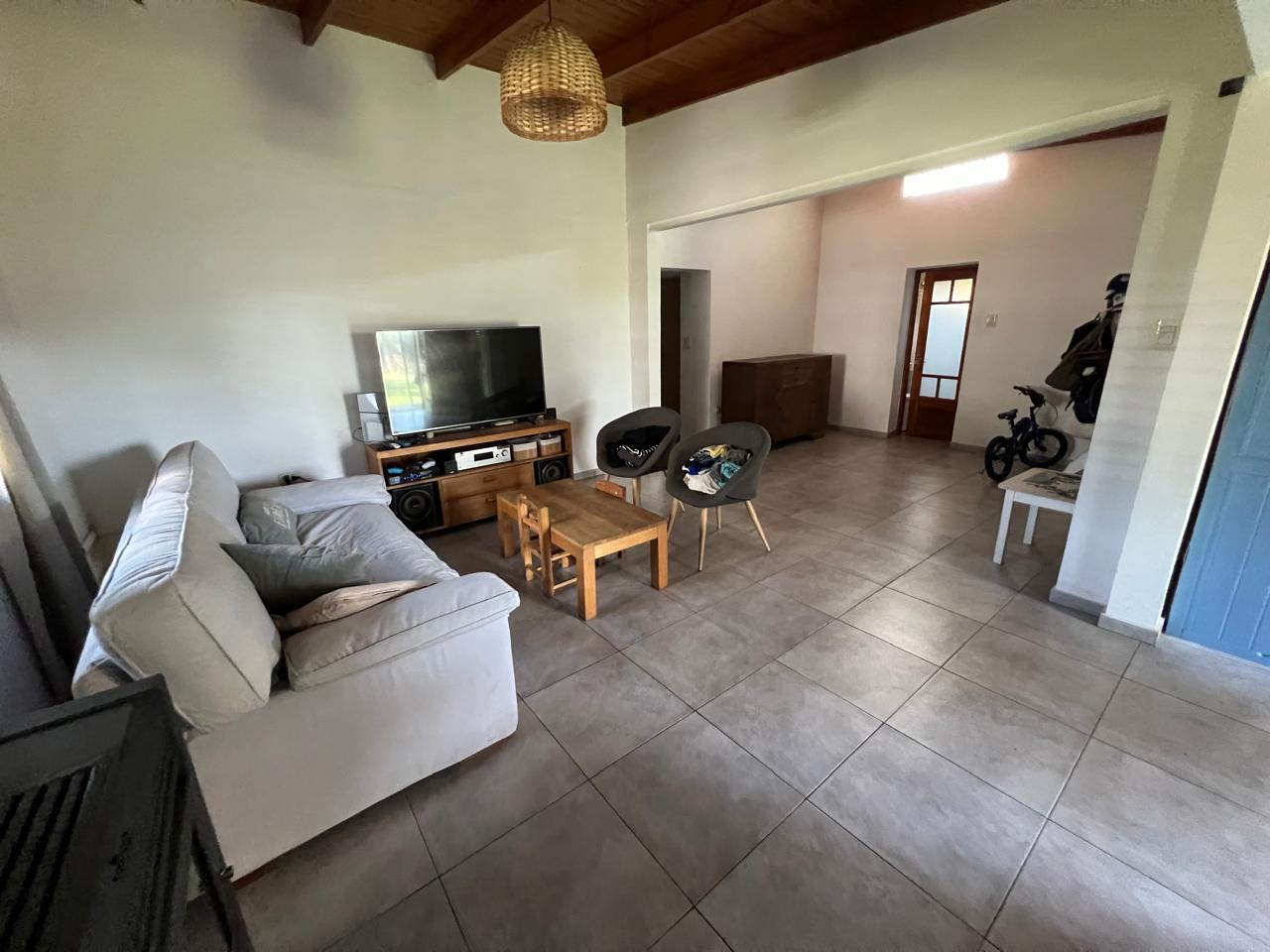 Imagen Casa 610 entre 24 y 25