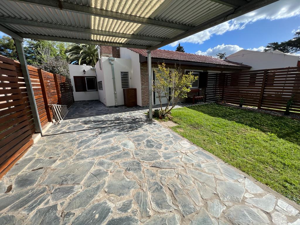 Imagen Casa 27 entre 484 y 485 