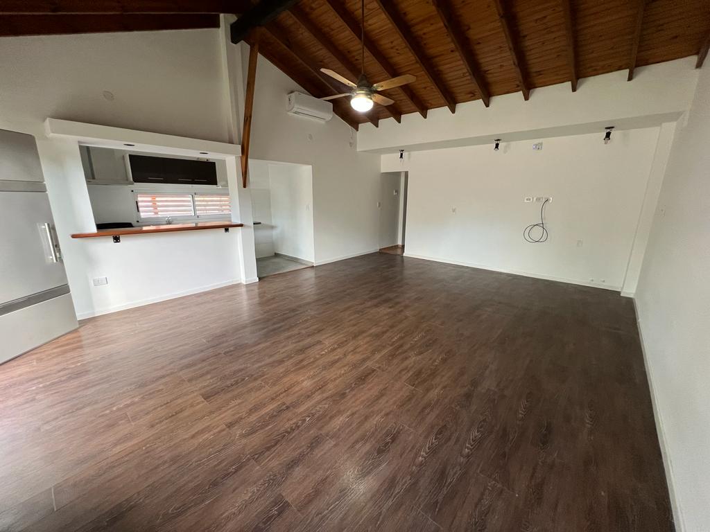 Imagen Casa 27 entre 484 y 485 