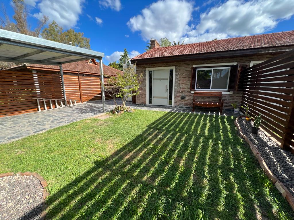 Imagen Casa 27 entre 484 y 485 