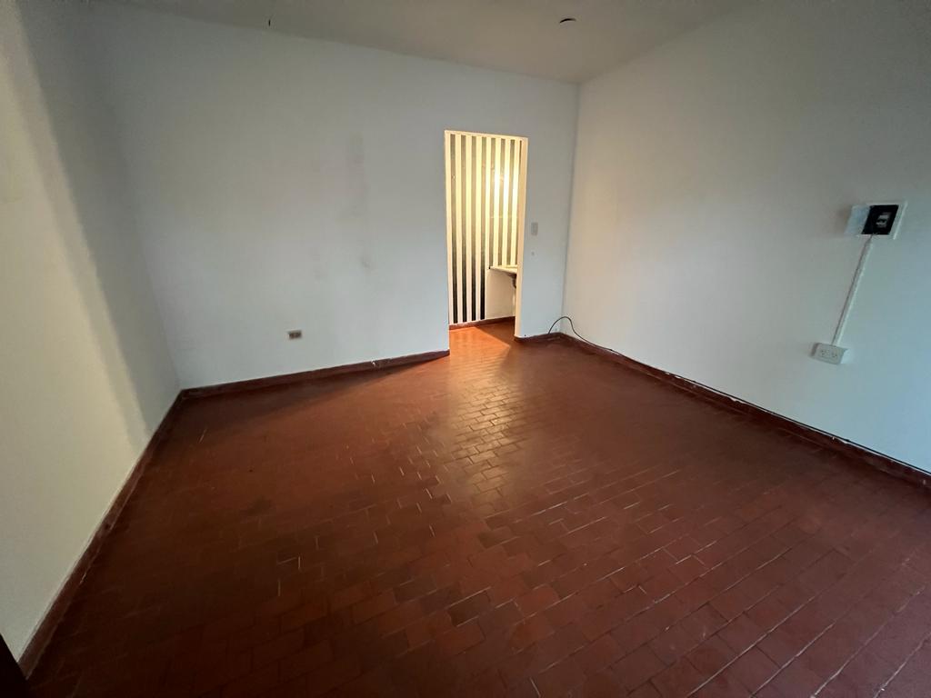 Imagen Local 26 esquina 36 