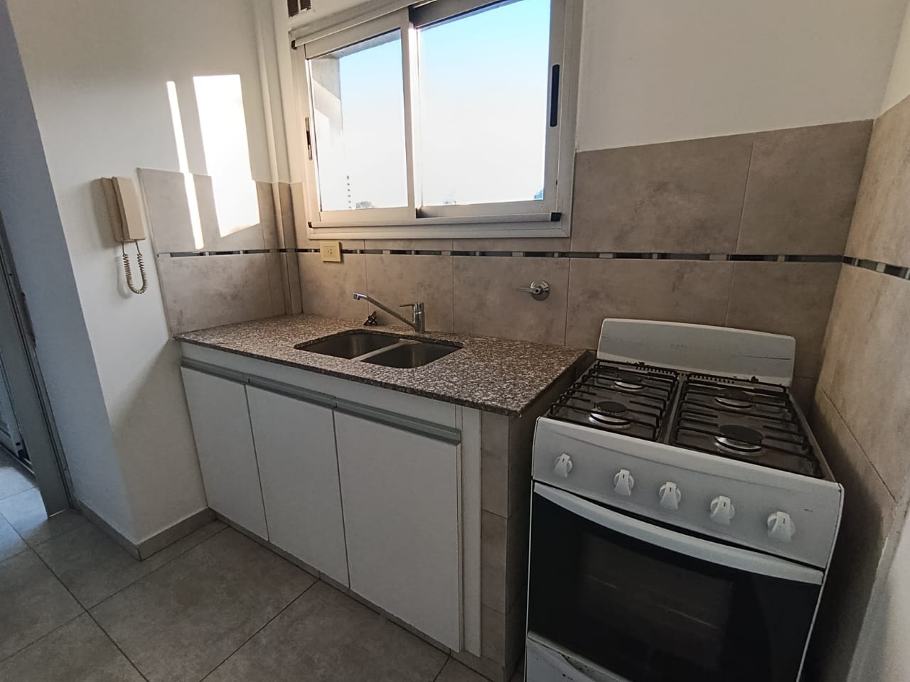 Imagen Departamento 6 entre 65 y 66 