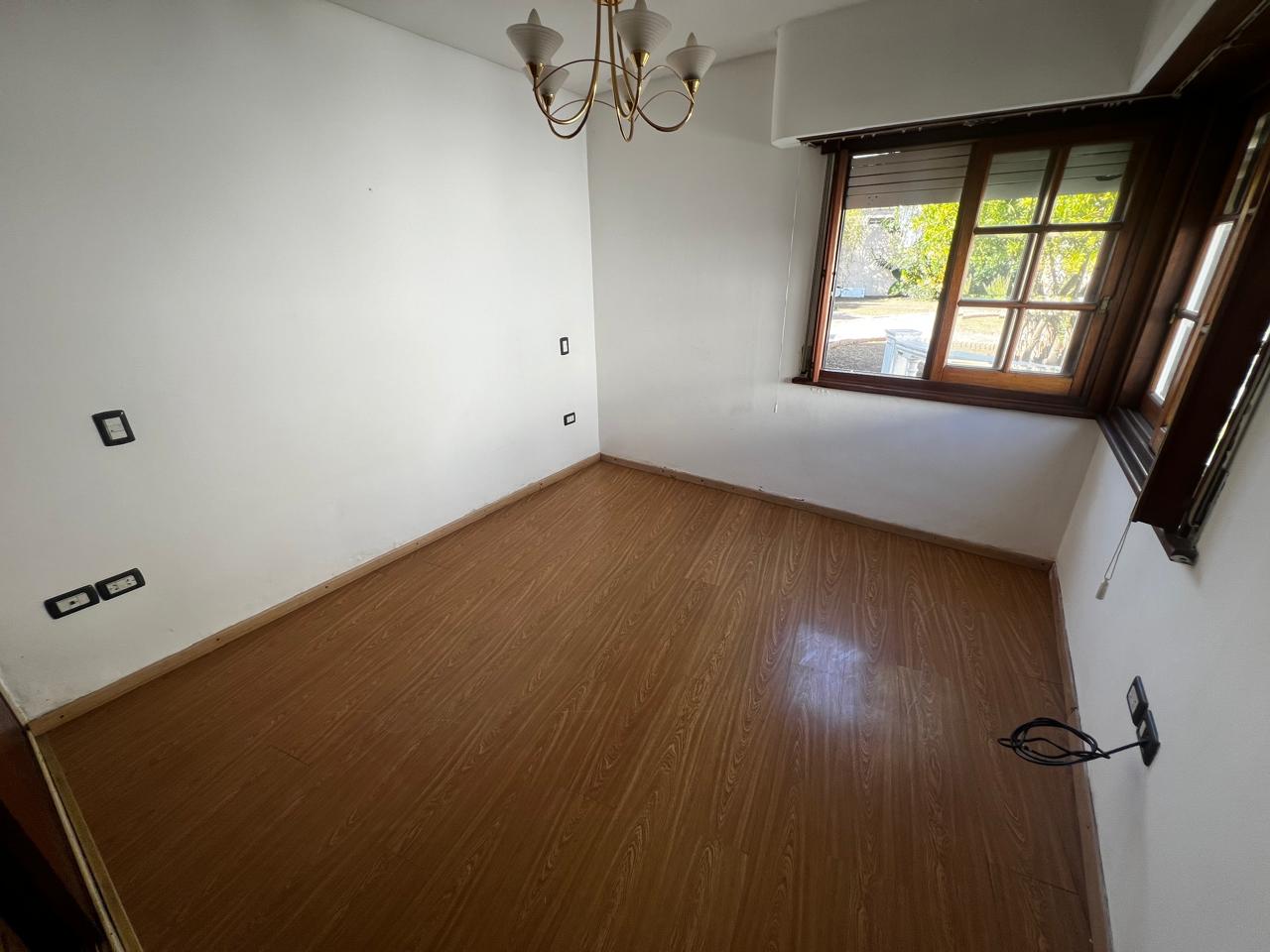 Imagen Casa 39 entre 22 y 23 