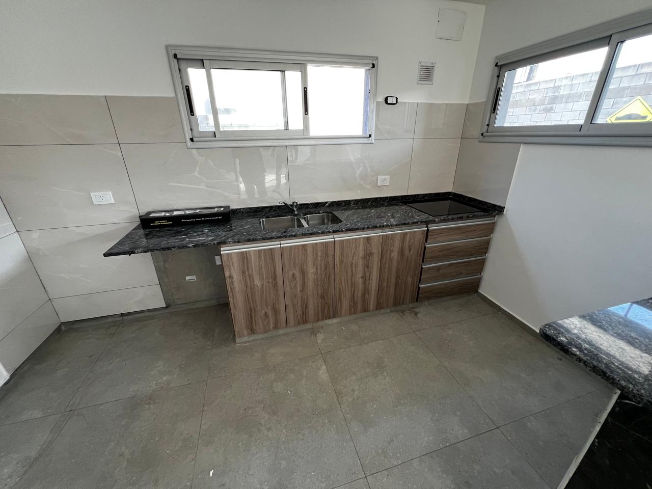 Imagen Duplex 15 entre 76 y 77 