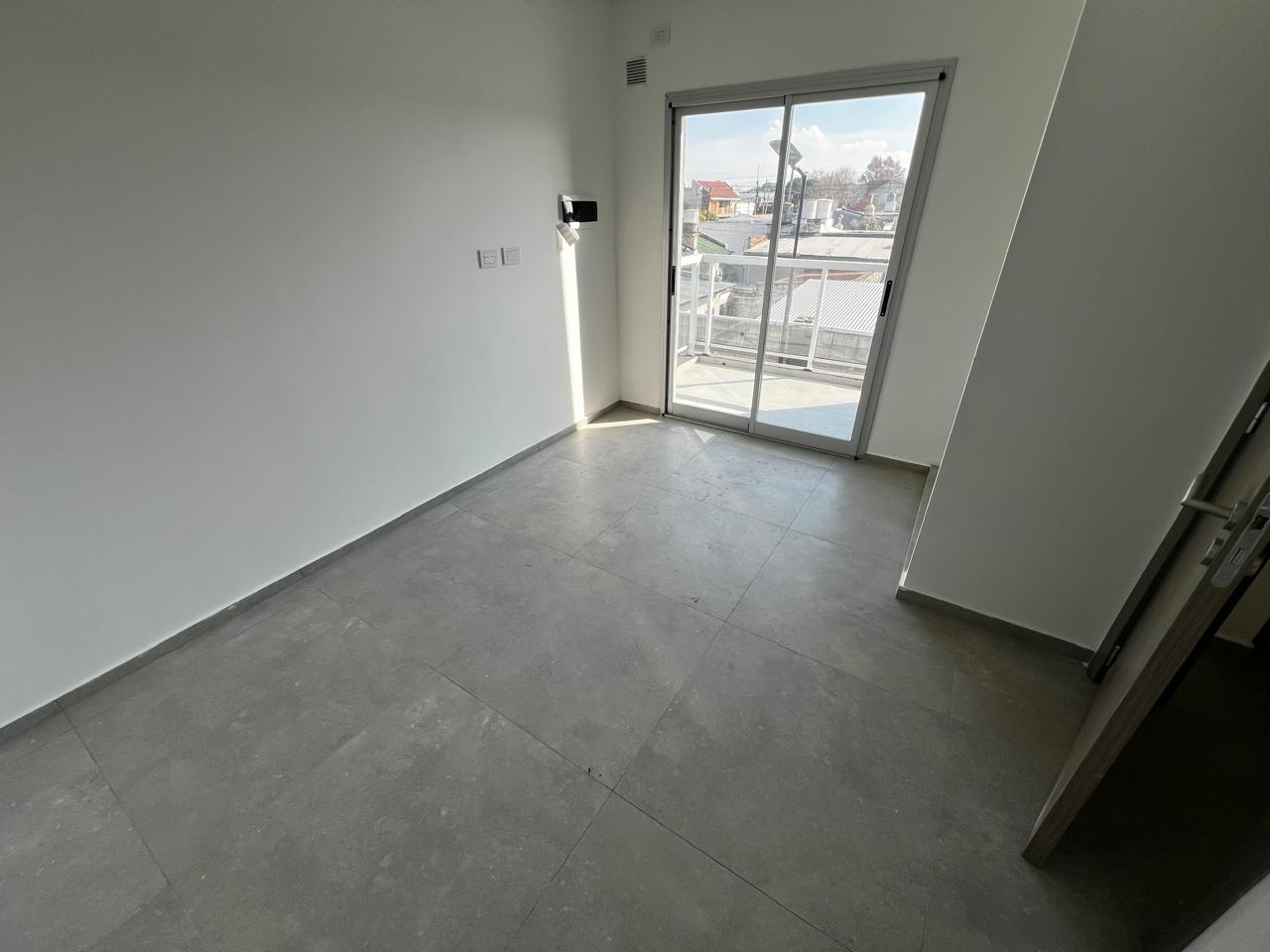 Imagen Duplex 15 entre 76 y 77 