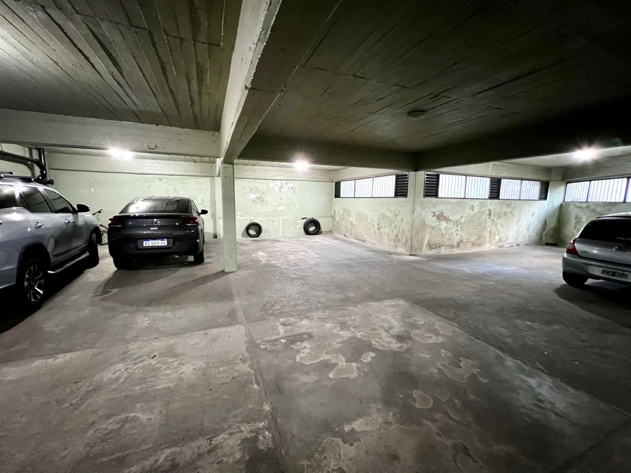 Imagen Departamento Plaza Paso entre 13 y 44 