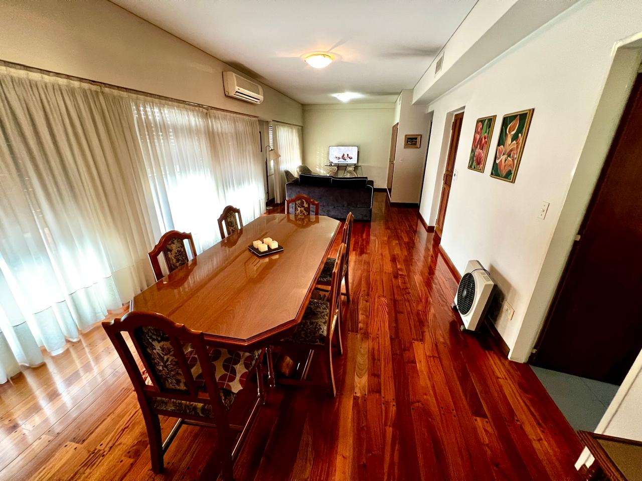 Imagen Departamento Plaza Paso entre 13 y 44 