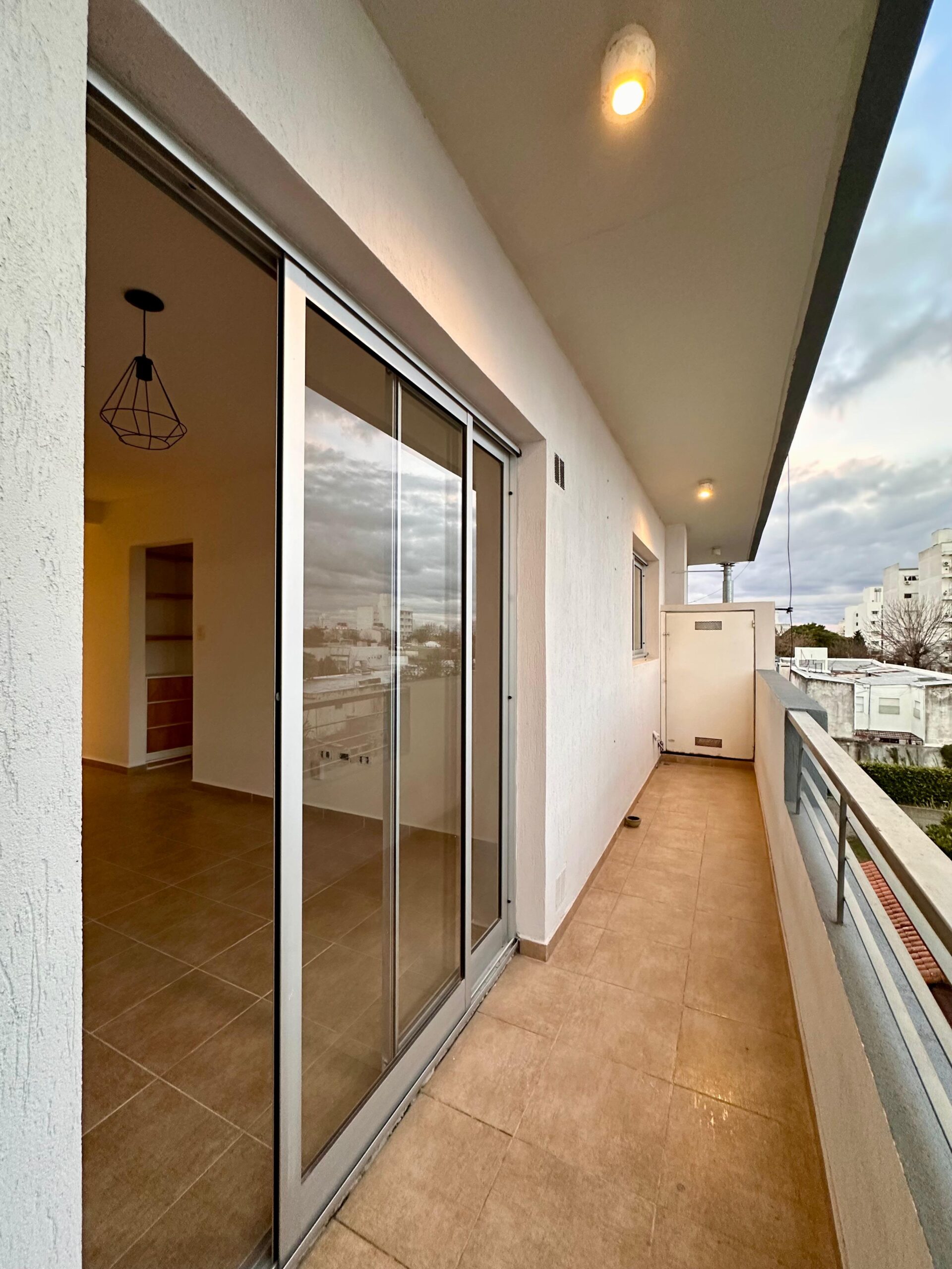 Imagen Departamento 15 entre 64 y 65 