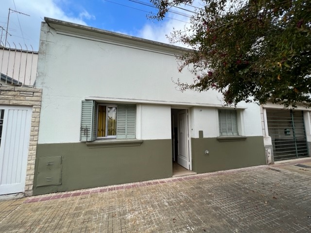 Imagen Casa 36 entre 9 y 10 