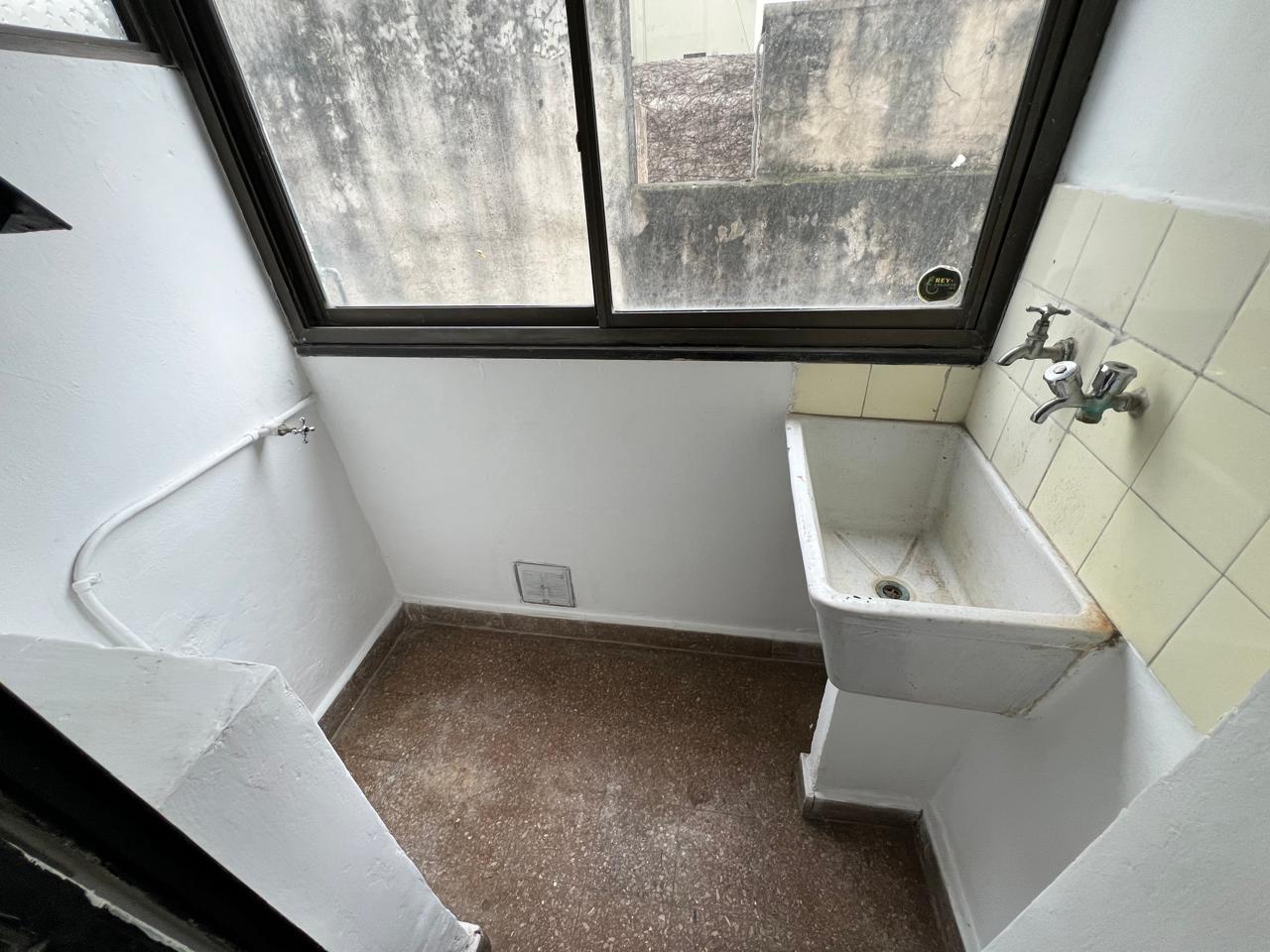 Imagen Departamento 48 entre 8 y 9