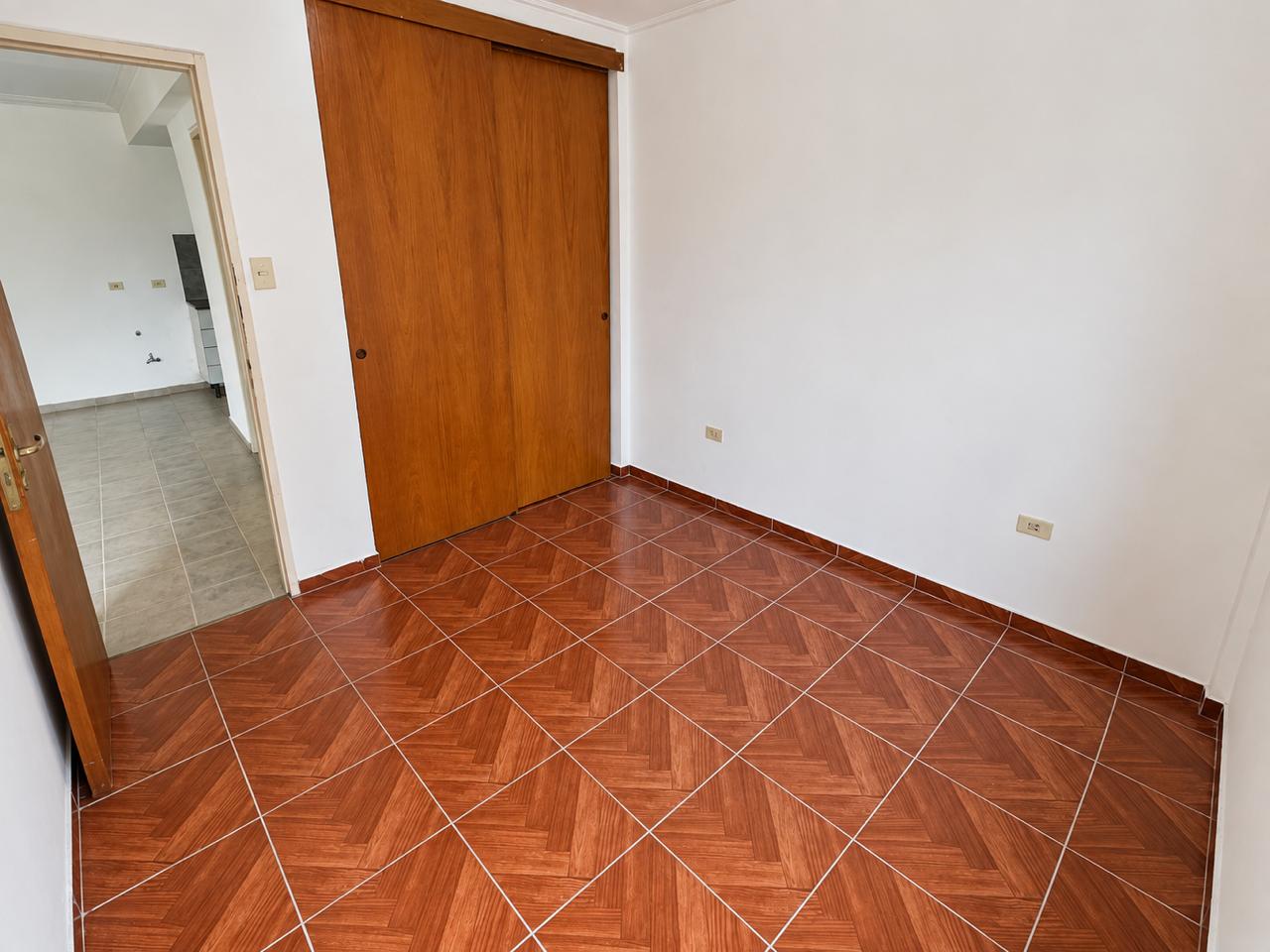 Imagen Departamento 61 entre 1 y 115 