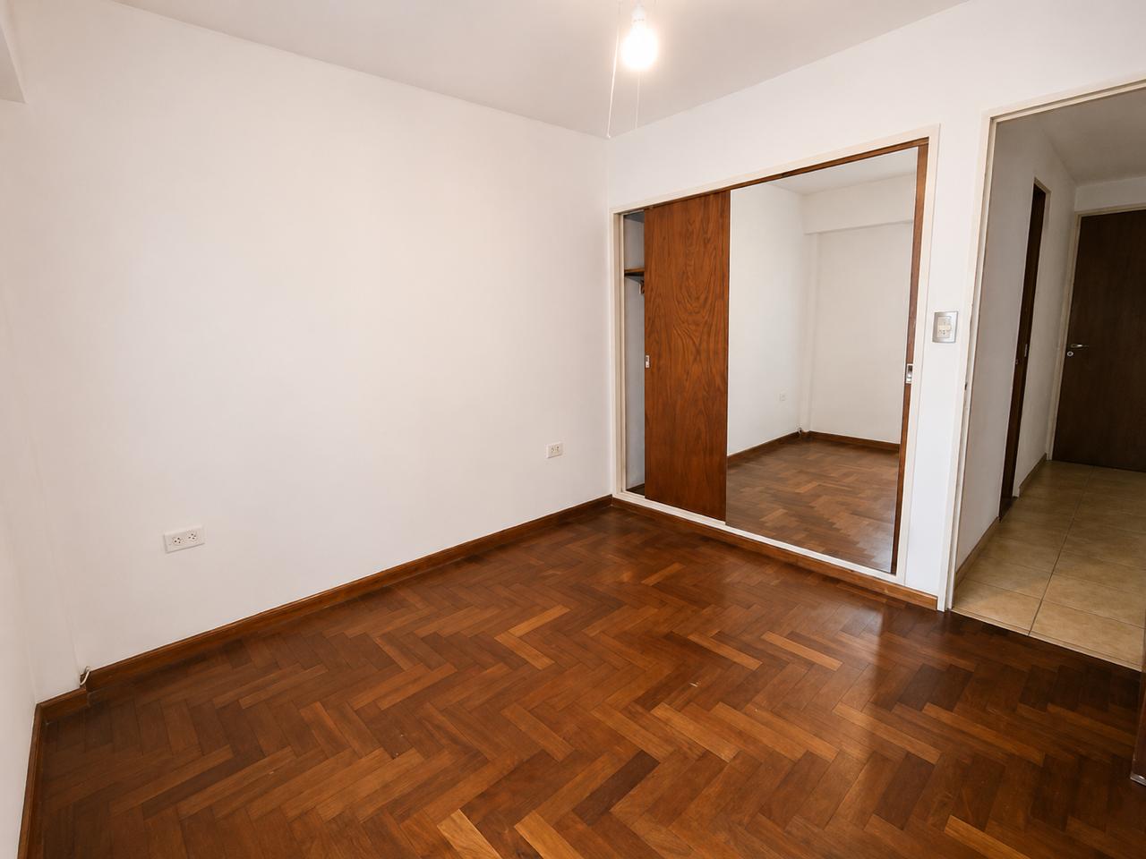 Imagen Departamento 44 entre 11 y 12 