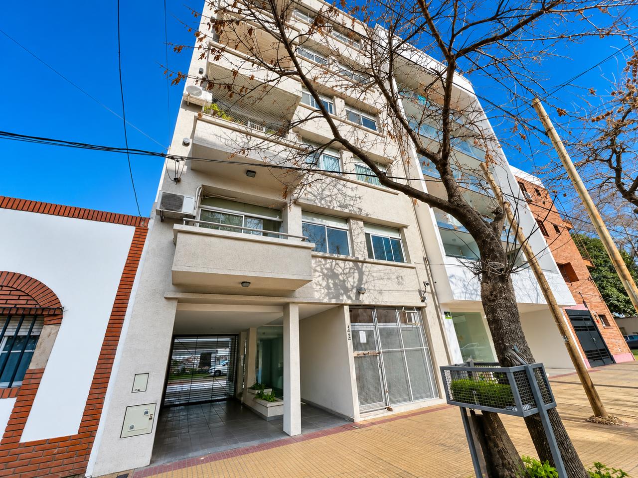 Imagen Local 56 entre 24 y 25