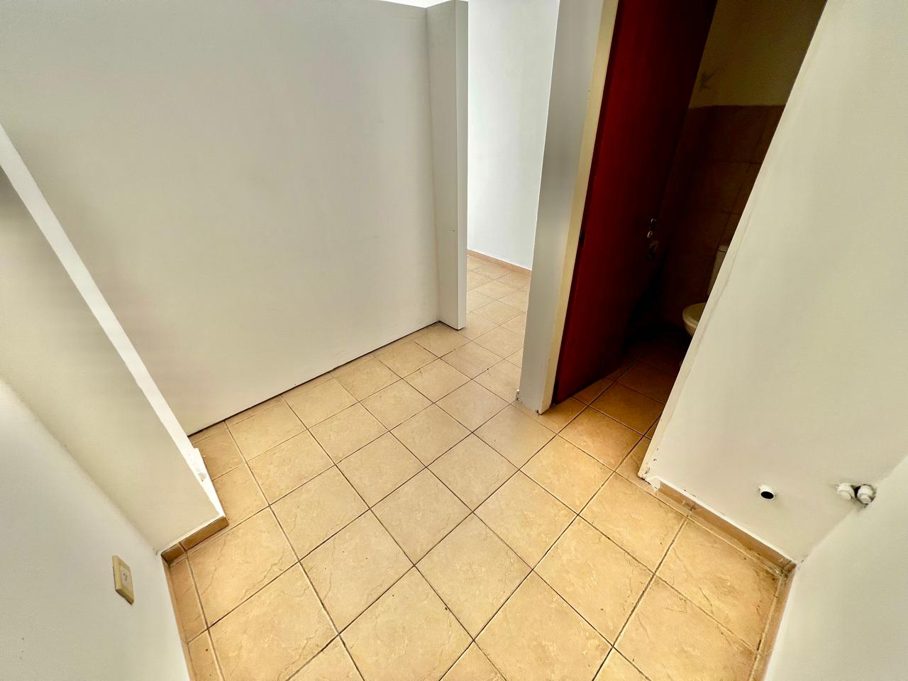 Imagen Local 56 entre 24 y 25